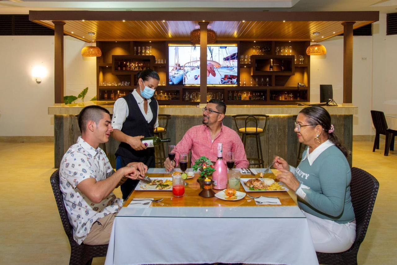Hotel 0Asis De La Colina Boutique 吉拉尔多特 外观 照片